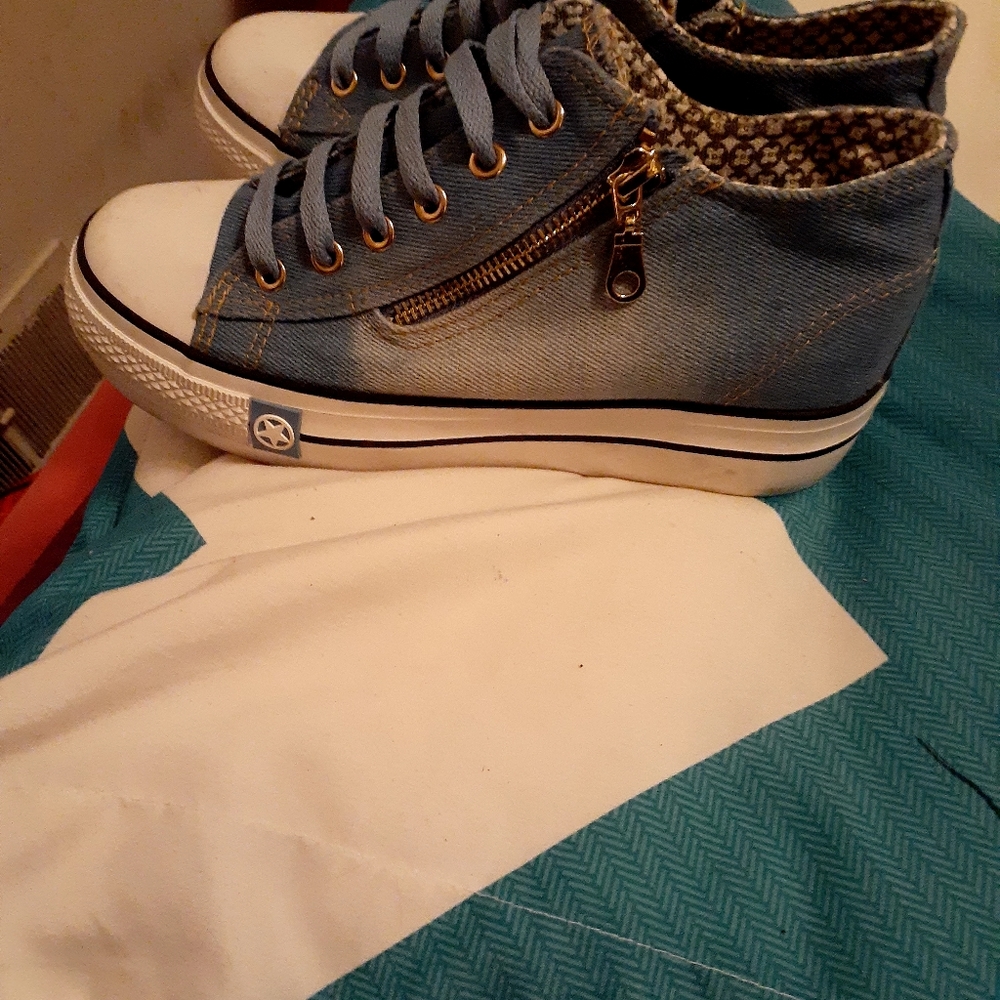 Womens zip up jean shoes